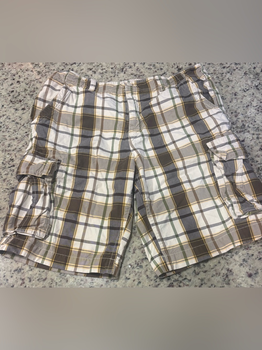 Old Navy Cargo Shorts size 38